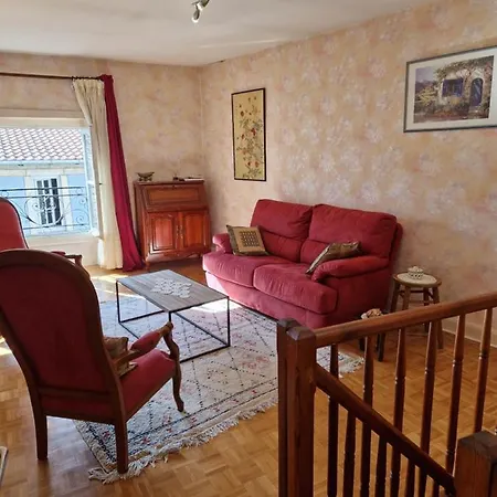 120 M² Duplex Coeur Historique Au Calme