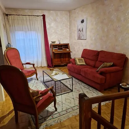 120 M² Duplex Coeur Historique Au Calme Апартаменты