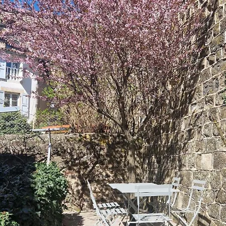 120 M² Duplex Coeur Historique Au Calme *