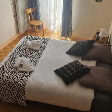 120 M² Duplex Coeur Historique Au Calme Апартаменты