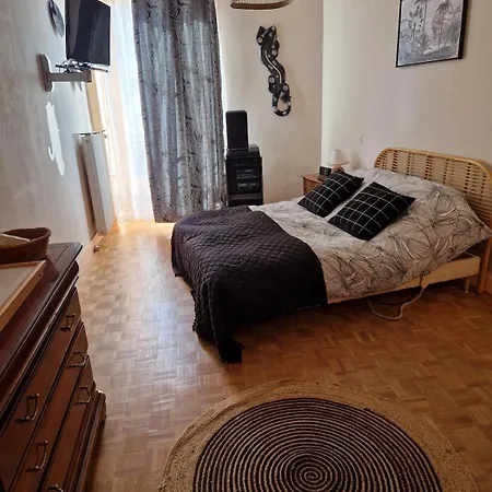 120 M² Duplex Coeur Historique Au Calme Апартаменты *